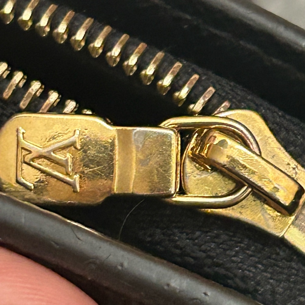 Louis‎ Vuitton Reverse Monogram Juliette Compact Wallet - Picture 9 of 14